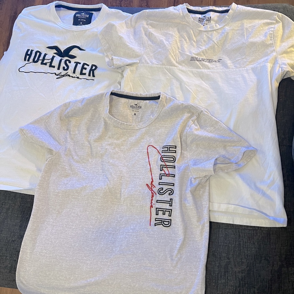 3 mens Hollister tshirts, size medium